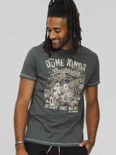 Load image into Gallery viewer, D555 Bennett - 601513 - Dune Kings Buggy Printed crew neck T-shirt